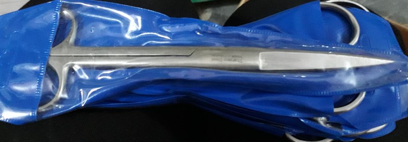 Kéo thẳng nhọn 18cm (Kéo cắt chỉ 18 cm) - Goldtier Pakistan