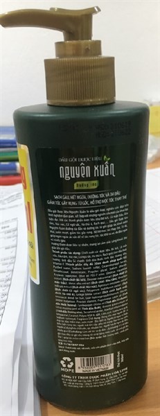 Dầu gội dưỡng tóc Nguyên Xuân có vòi 250ml (xanh) - Hoa Linh 2