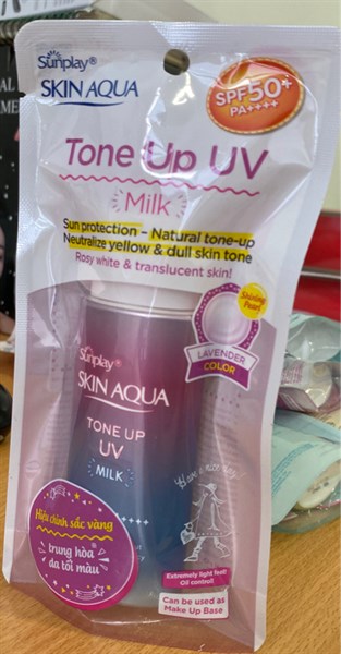 Sữa chống nắng hiệu chỉnh sắc da Sunplay 50g (Skin aqua Tone Up UV Milk Lavender) - Rohto