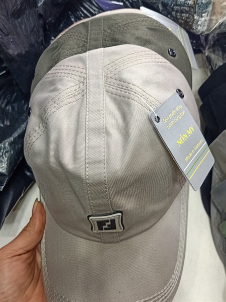 Mũ lưỡi trai kaki