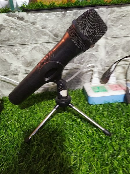 Giá đỡ micro 3 chân để bàn