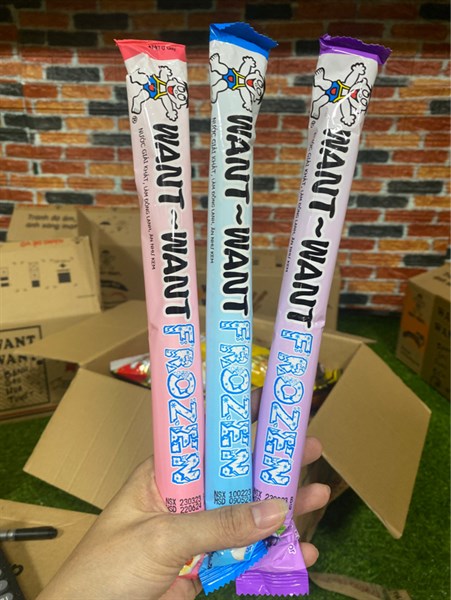 Kem Giải Khát Want Want Frozen Vị Yogurt Cây 78ml