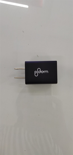 Cốc sạc đen Zin - Nhật Poom