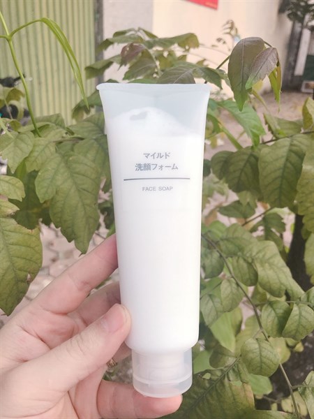 Sữa Rửa Mặt Muji Dưỡng Ẩm Nhật Bản - 120gr