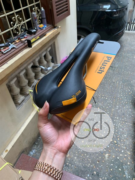 Yên Xe đạp Velo VL-2356 gọng thép có rãnh thoáng